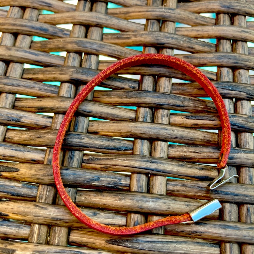 Minimalist bracelet